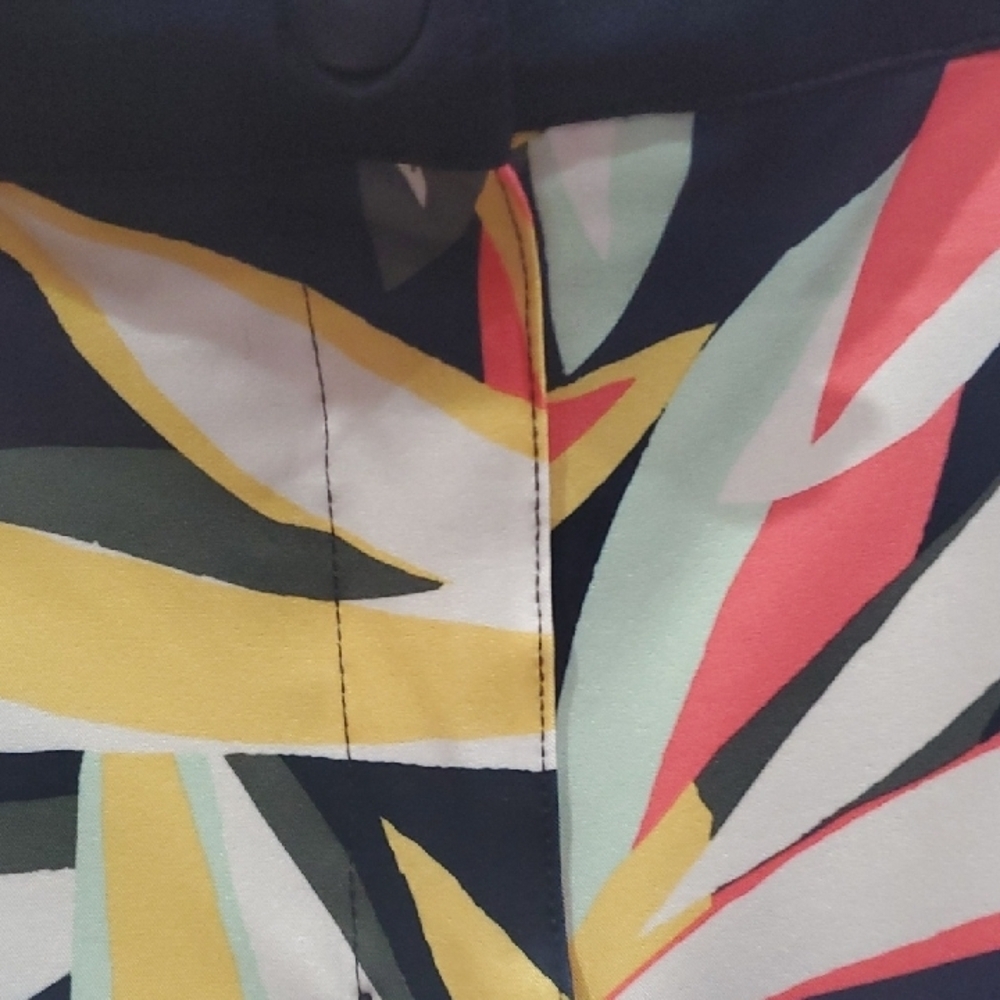 Lady Hagen Desert Getaway Retro Leaf Navy Golf Skort - Picture 5 of 11